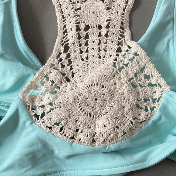NWT L*Space Aqua Green Crochet Back Bikini Top🤍💙💚 - Picture 6 of 9